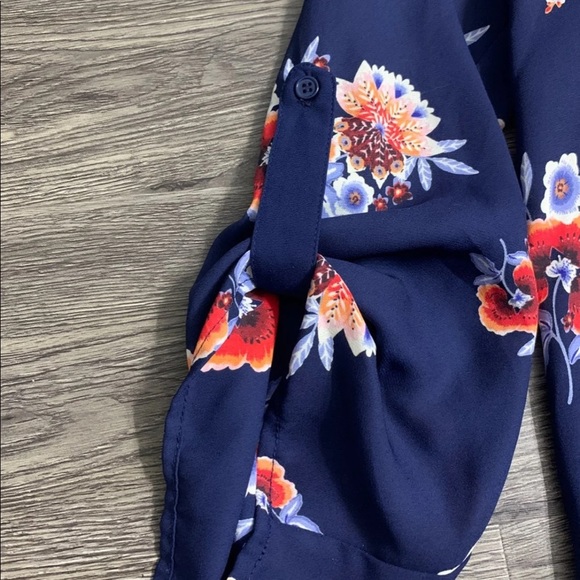 Collective Concepts blouse - Picture 3 of 6